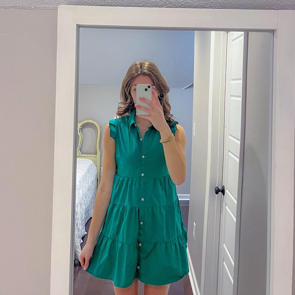 Monteau Los Angeles Button Down Emerald Green Dress